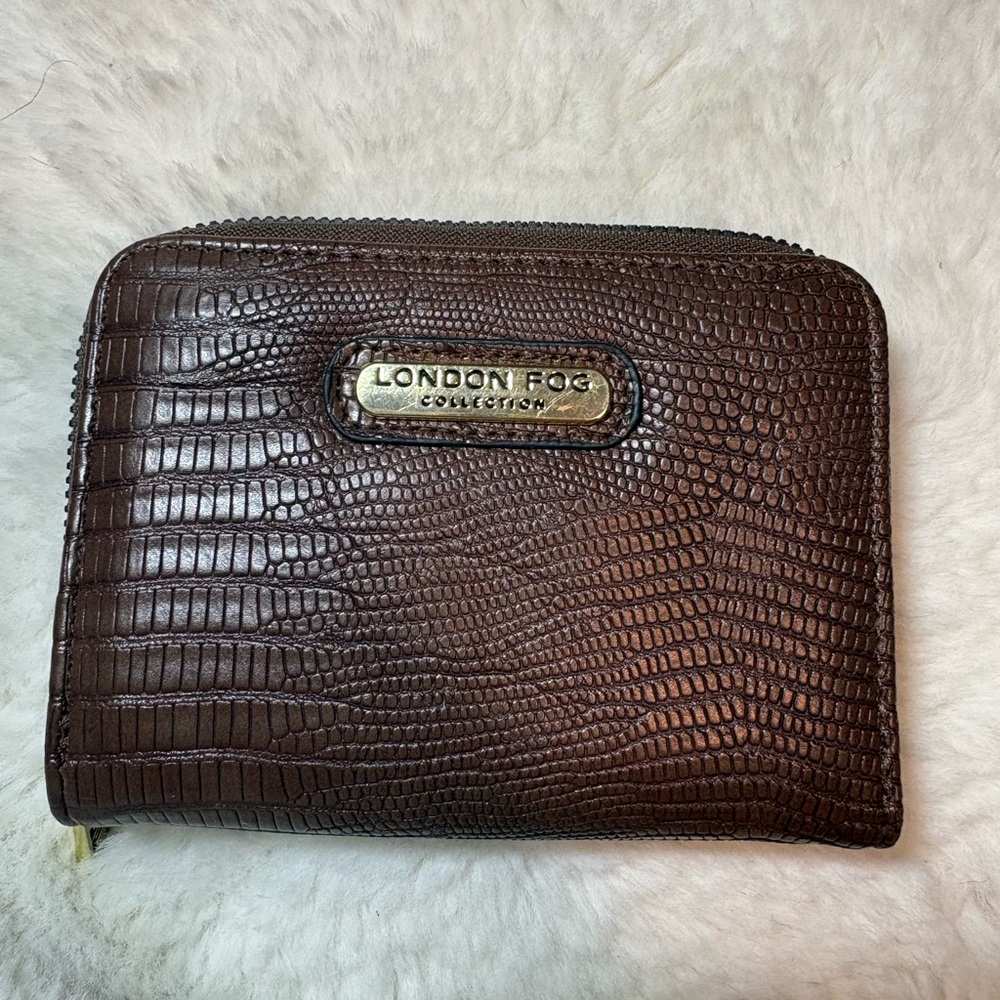 London Fog Embossed Leather Wallet